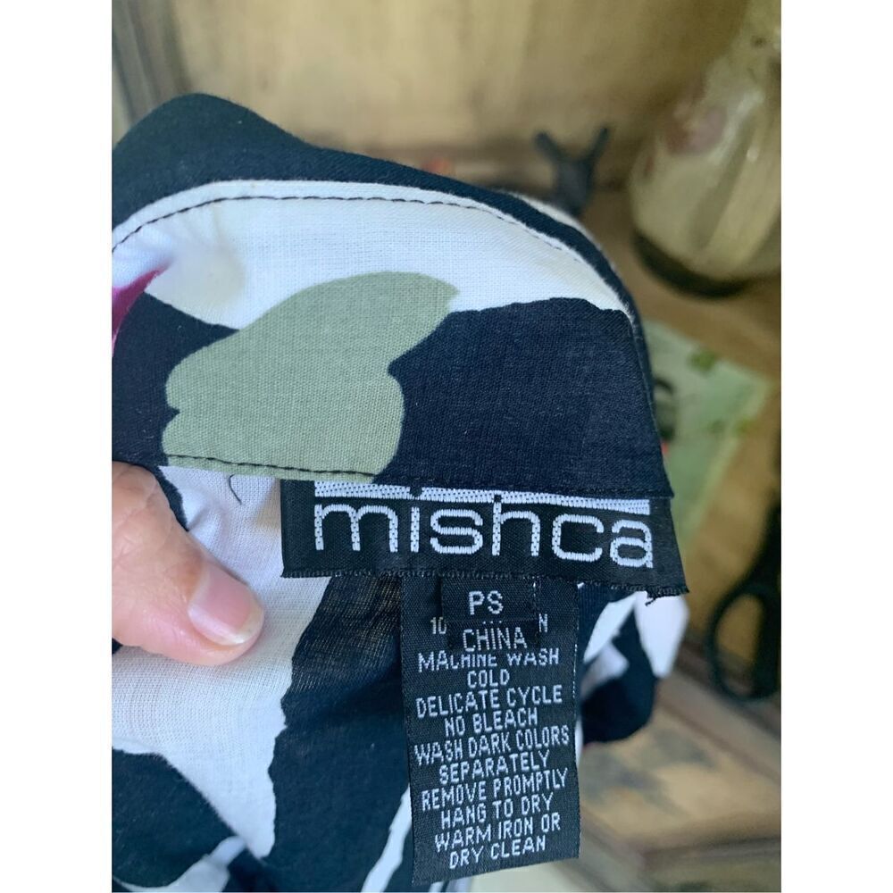 Mishca Bold Floral Print Top - Picture 3 of 6